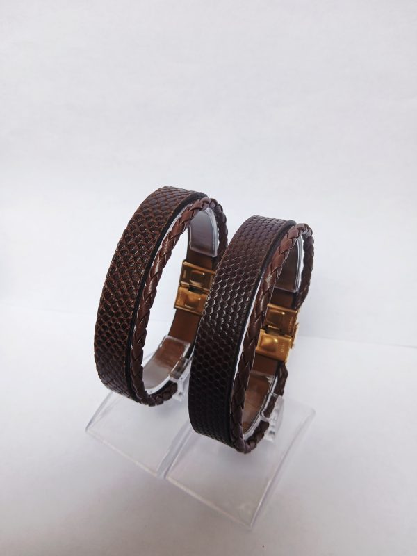 دستبند چرم طبیعی A002
